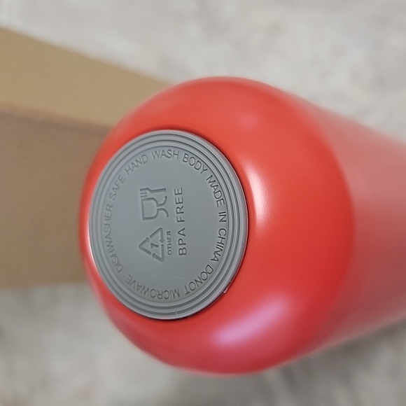 FIGS PRIDE HIBISCUS TRAVEL TUMBLER - Picture 5 of 5